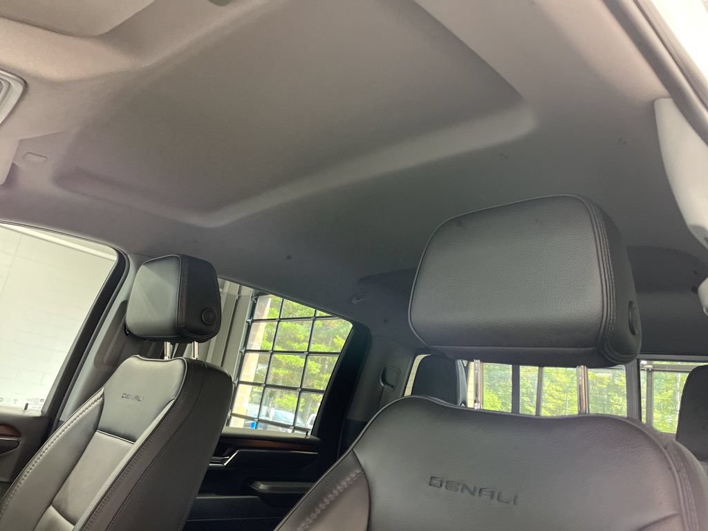 Used 2024 GMC Sierra 3500 Denali AWD/4WD image 30