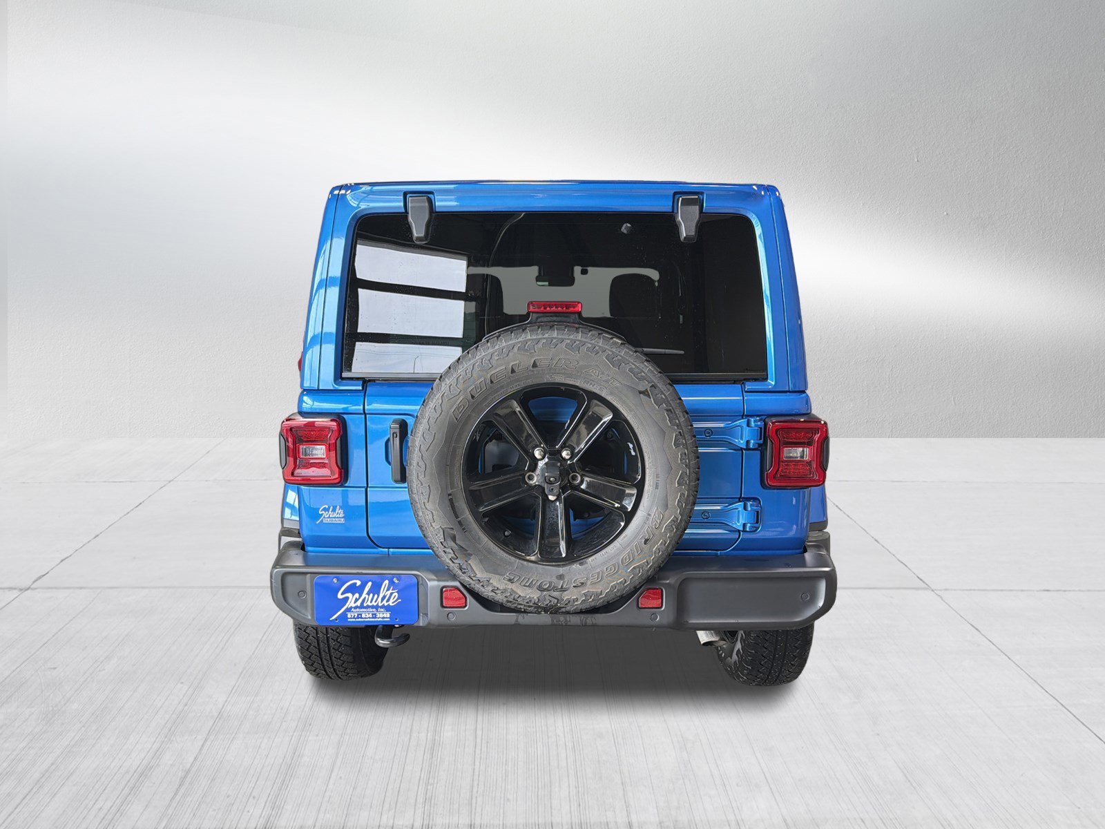 Used 2022 Jeep Wrangler Unlimited Sahara image 6