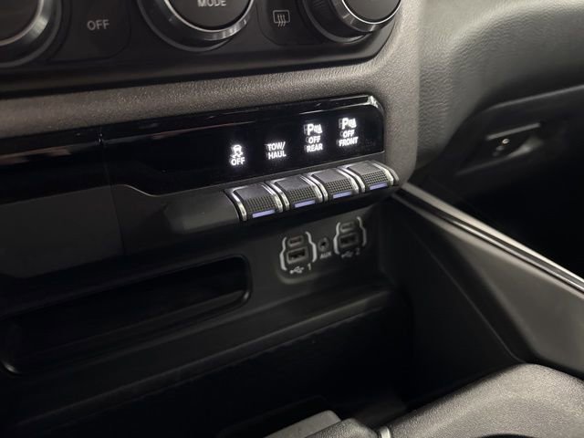 Used 2023 RAM 1500 Big Horn image 42