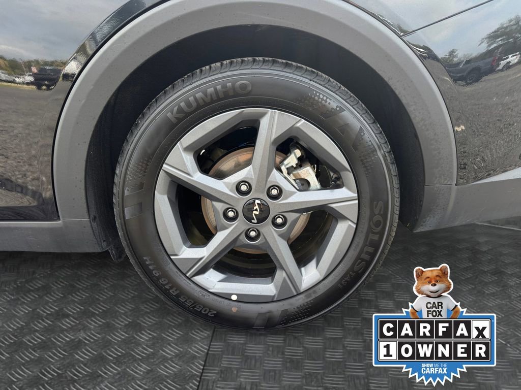 Used 2025 Kia K4 FWD image 14