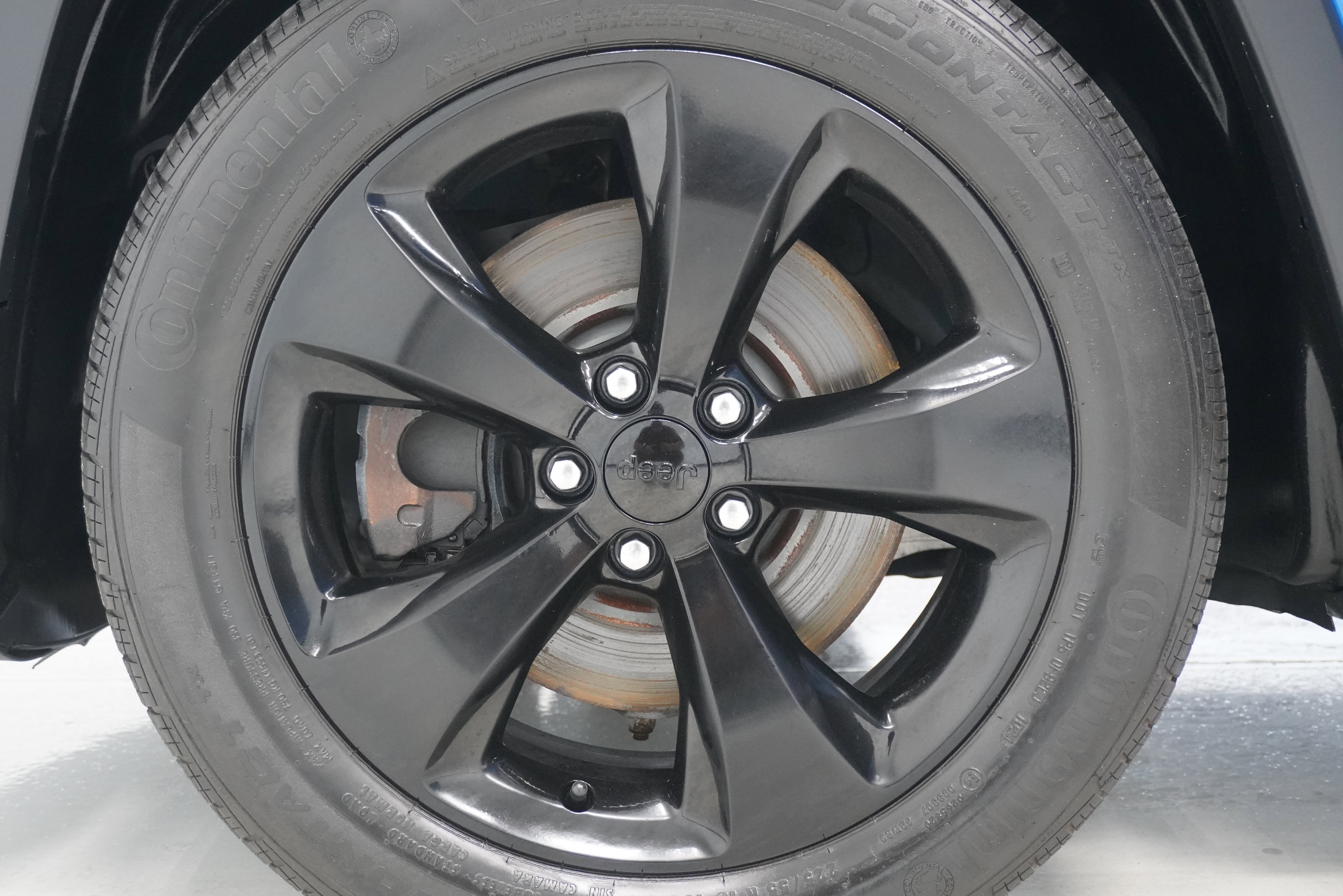 Used 2021 Jeep Cherokee Latitude Plus image 21