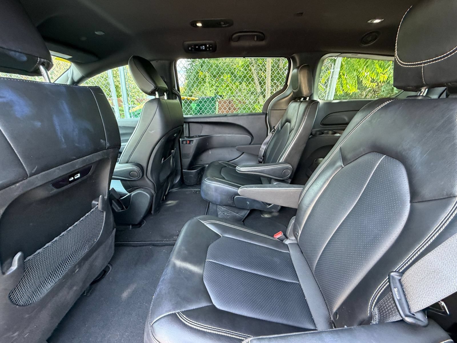 Used 2025 Chrysler Pacifica Select FWD image 27