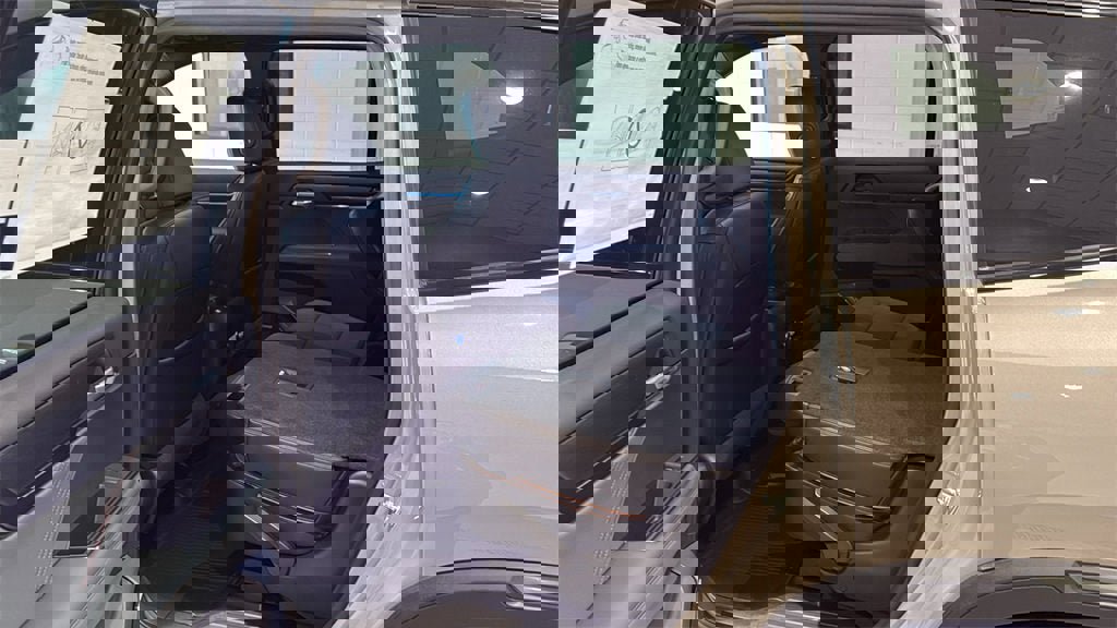 New 2026 GMC Acadia AT4 w/ Luxury Package image 20