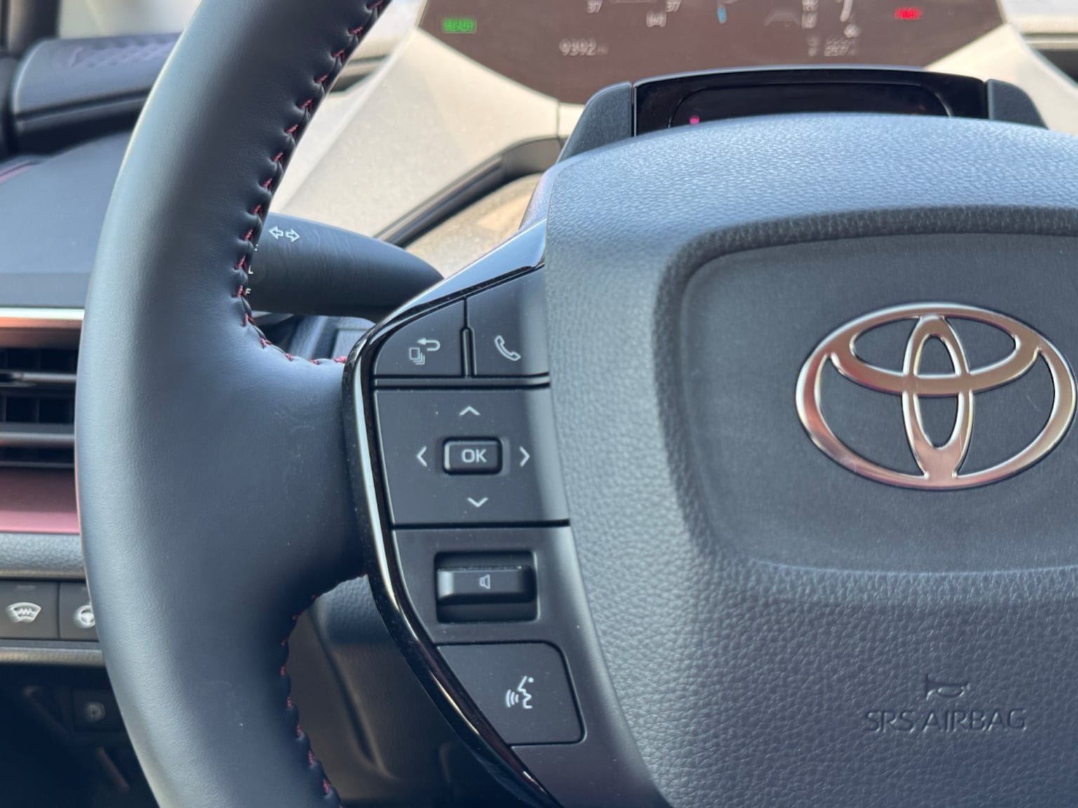Used 2024 Toyota Prius Prime FWD image 22