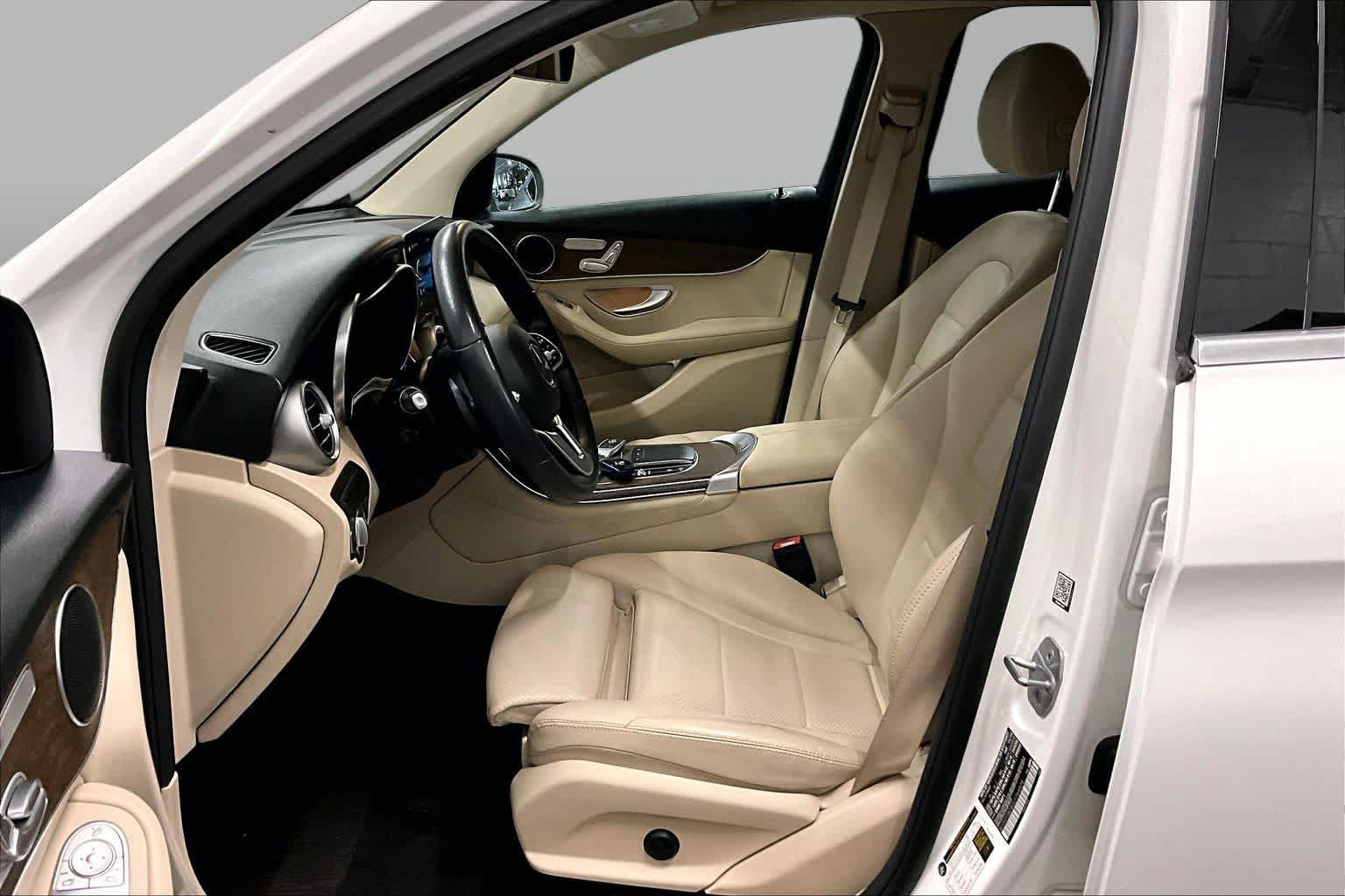 Used 2020 Mercedes-Benz GLC 300 image 7