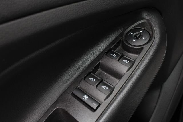 Used 2017 Ford Escape SE image 8