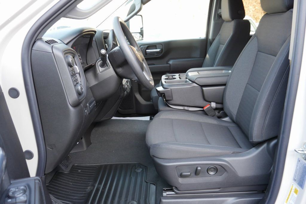 New 2026 Chevrolet Silverado 2500 Custom w/ Custom Value Package AWD/4WD image 8