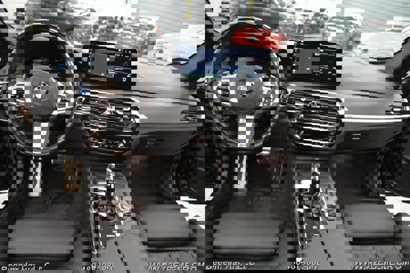 Used 2023 BMW 540i w/ M Sport Package image 16