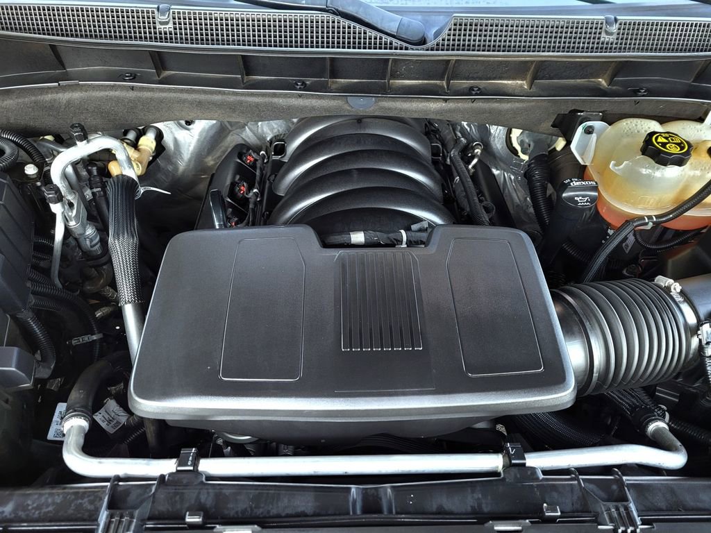 Used 2022 Chevrolet Tahoe RST w/ Luxury Package image 36