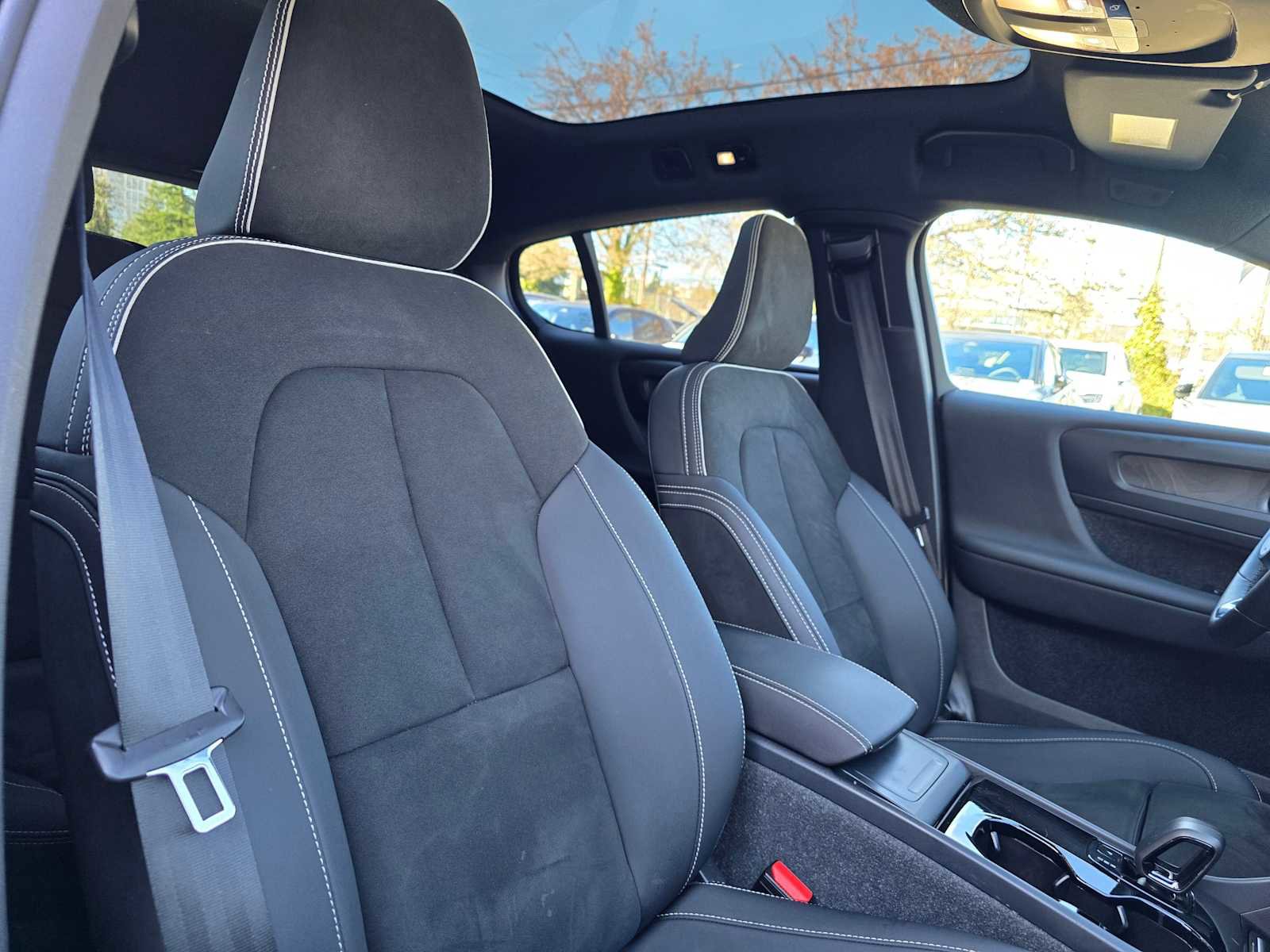 Certified 2023 Volvo C40 P8 Recharge Plus image 11