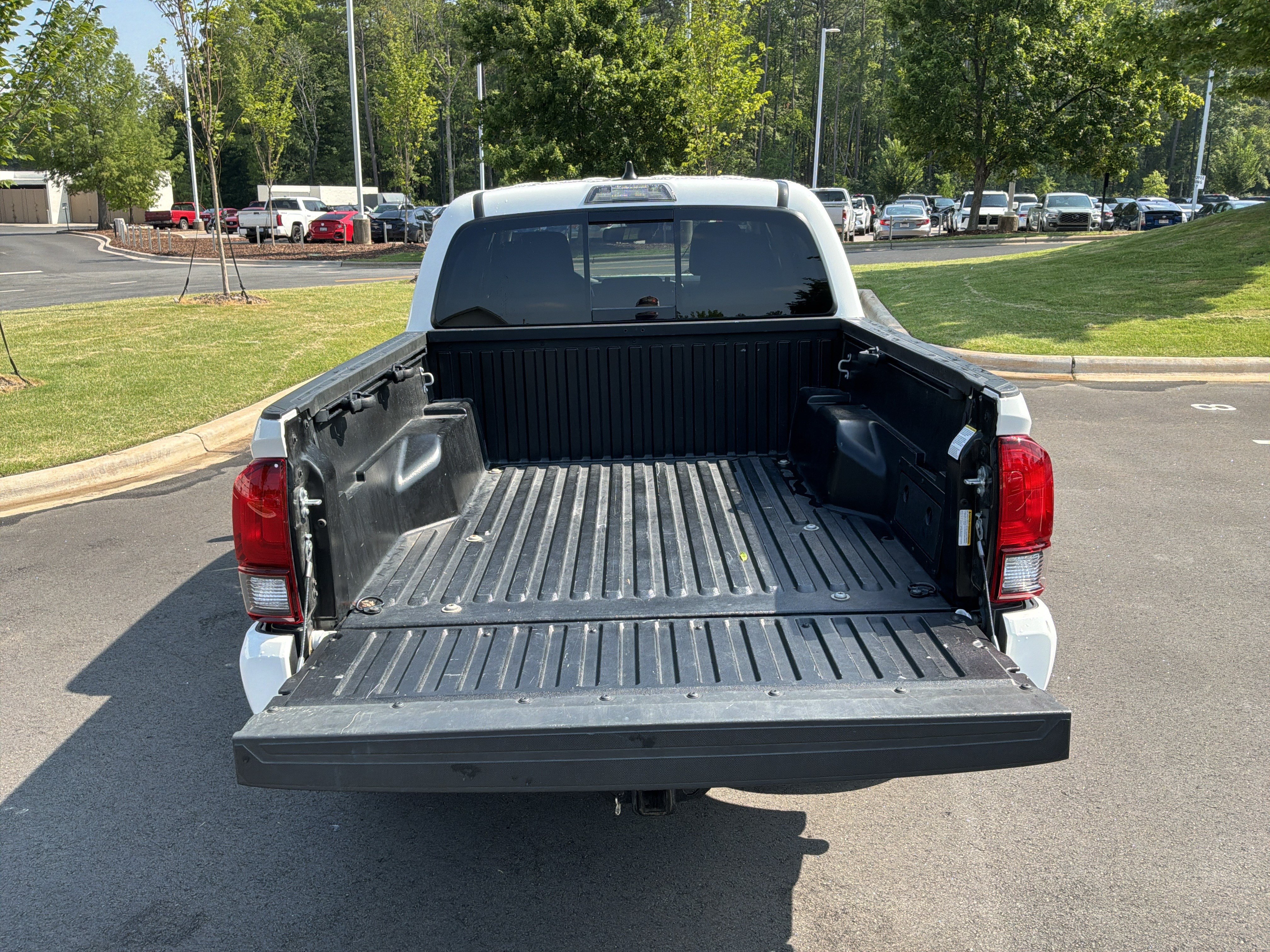Used 2023 Toyota Tacoma SR5 w/ Technology Package RWD image 31