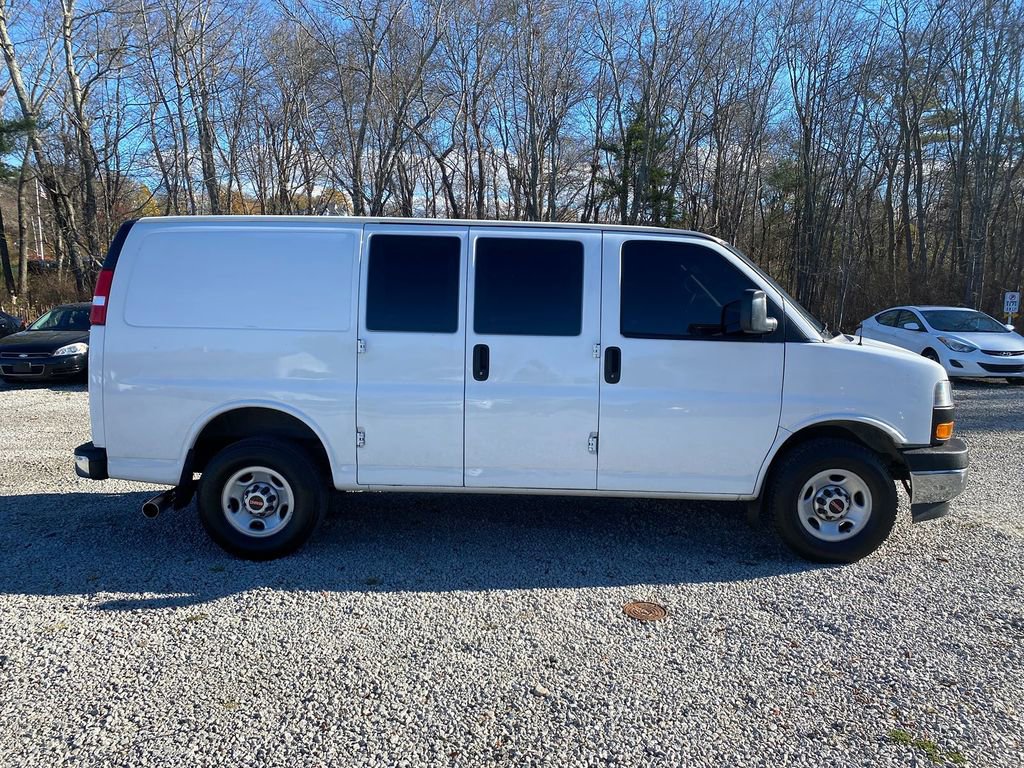 Used 2020 GMC Savana 2500 w/ Driver Convenience Package image 9