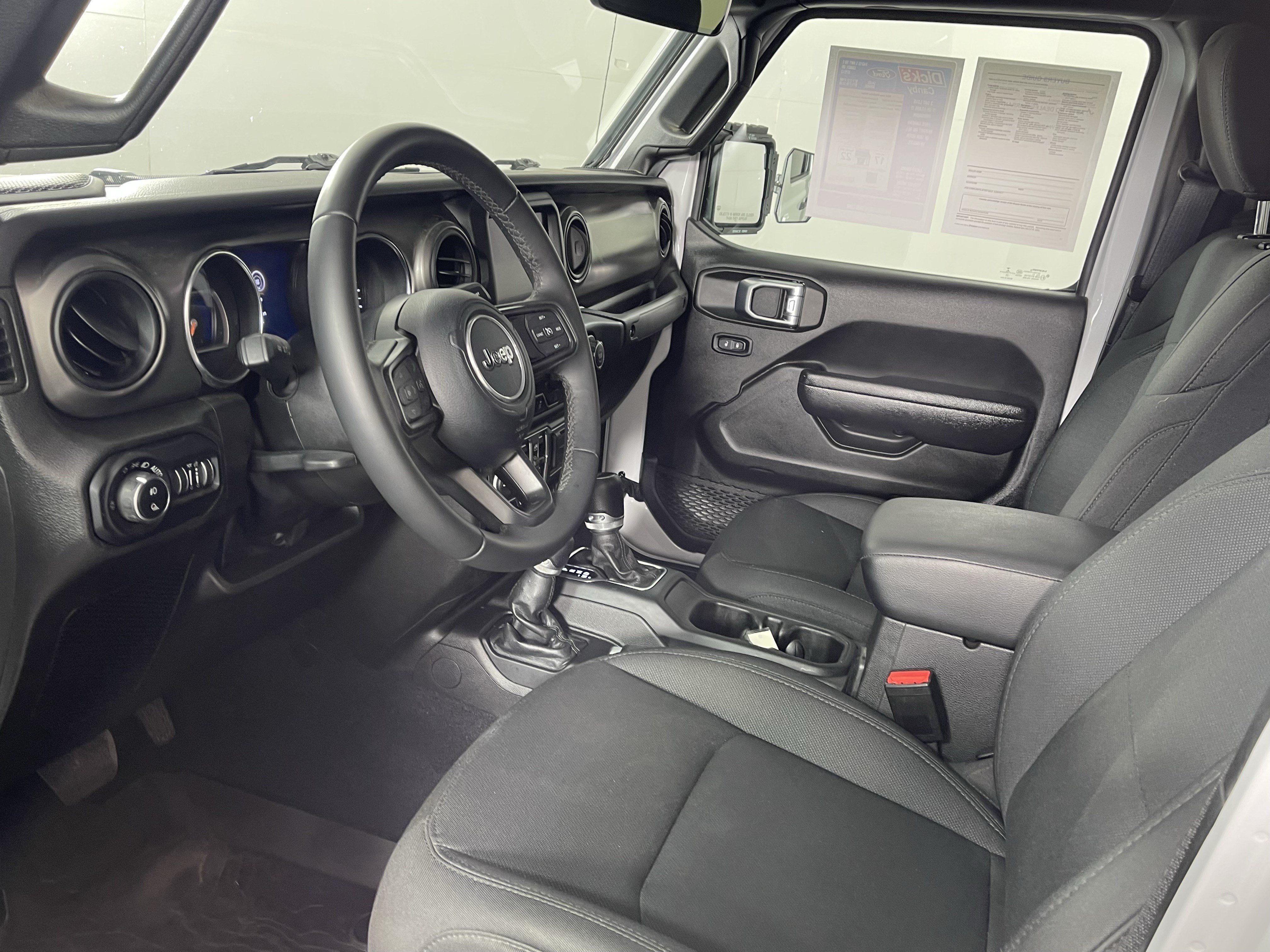Used 2022 Jeep Gladiator Sport AWD/4WD image 10