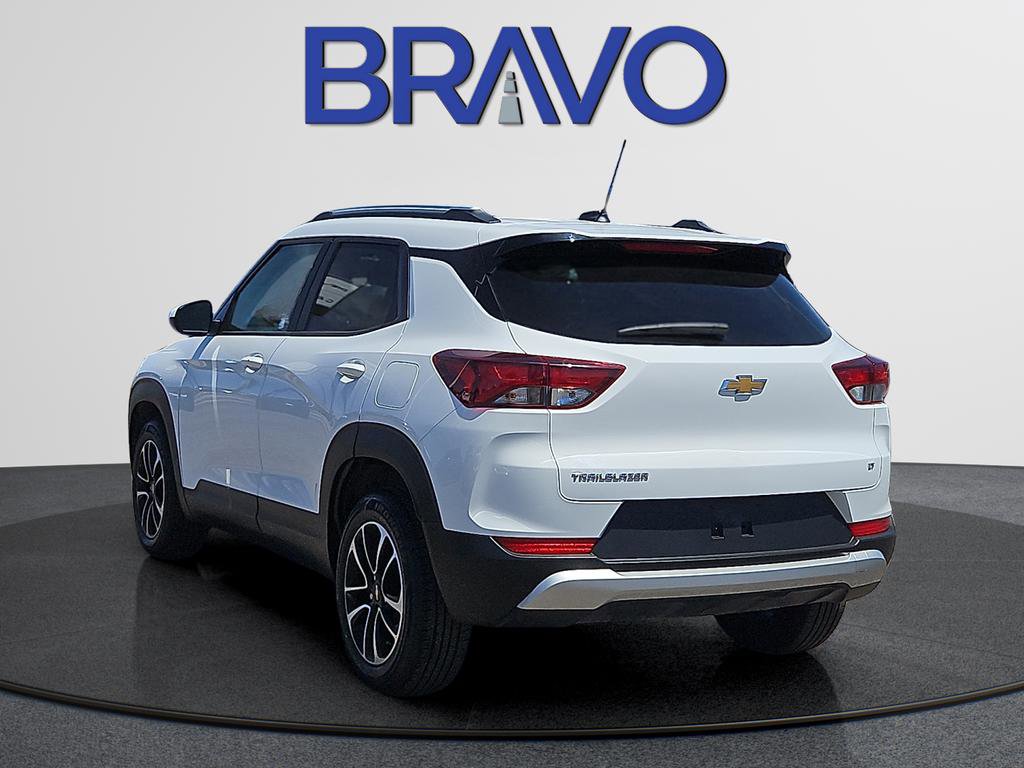 Used 2025 Chevrolet TrailBlazer LT FWD image 5