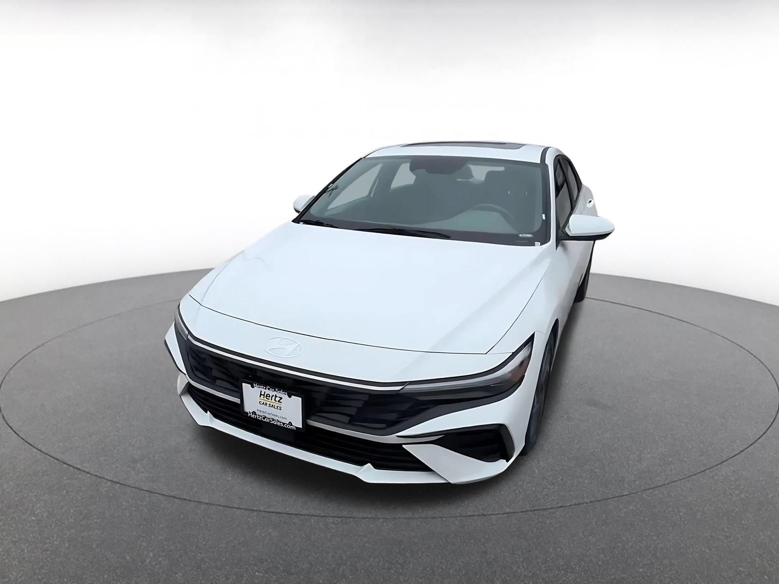 Used 2025 Hyundai Elantra SEL FWD image 7