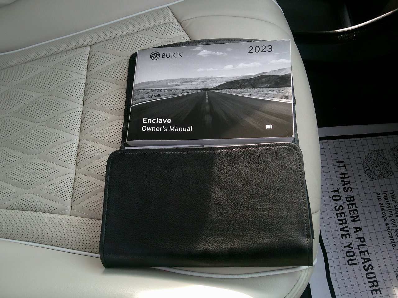 Used 2023 Buick Enclave Avenir w/ Avenir Technology Package image 19