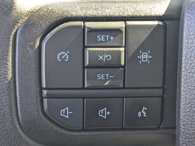 Used 2024 Ford F550 4x4 Crew Cab Super Duty image 25