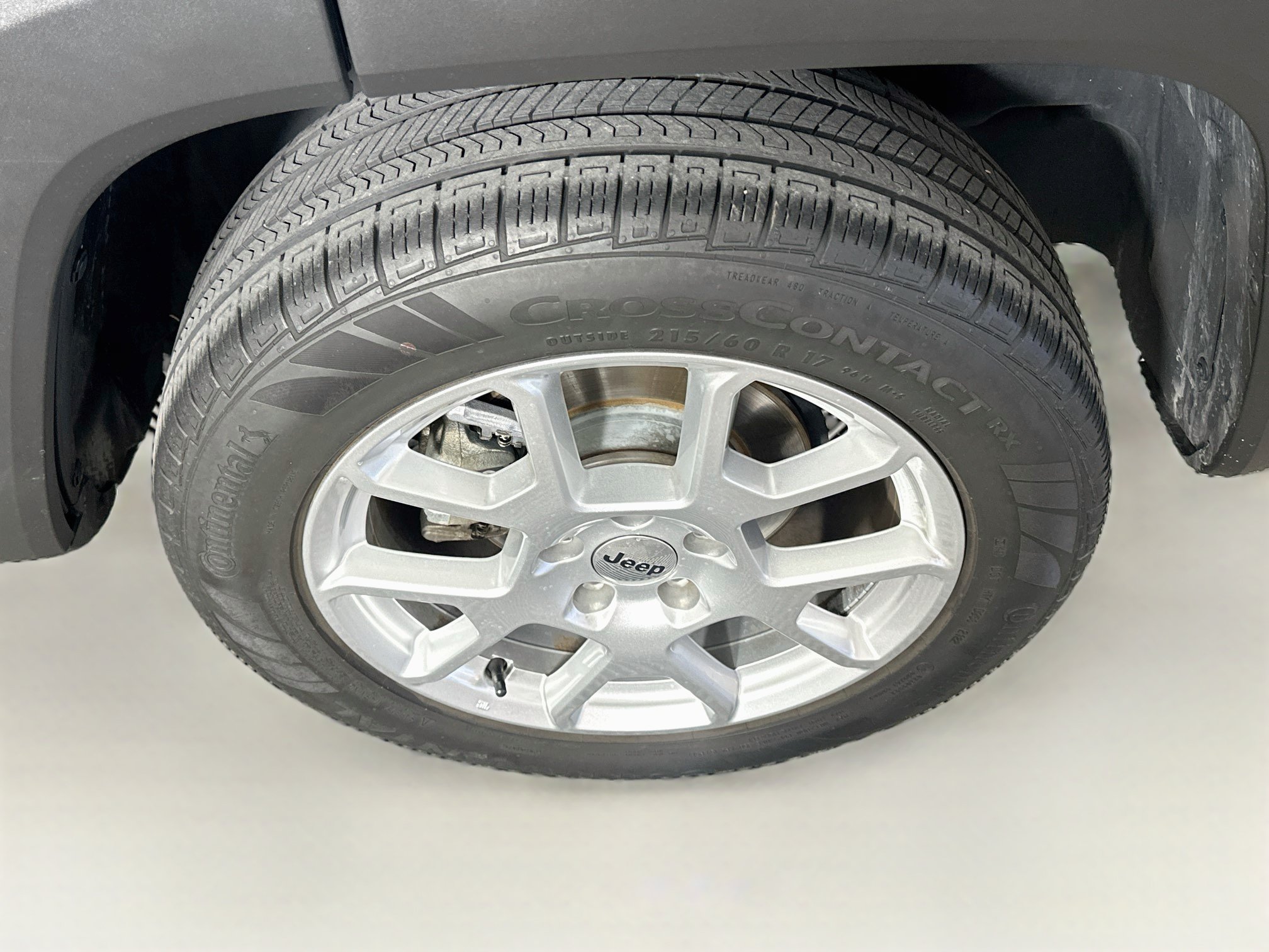 Used 2022 Jeep Renegade Latitude AWD/4WD image 11