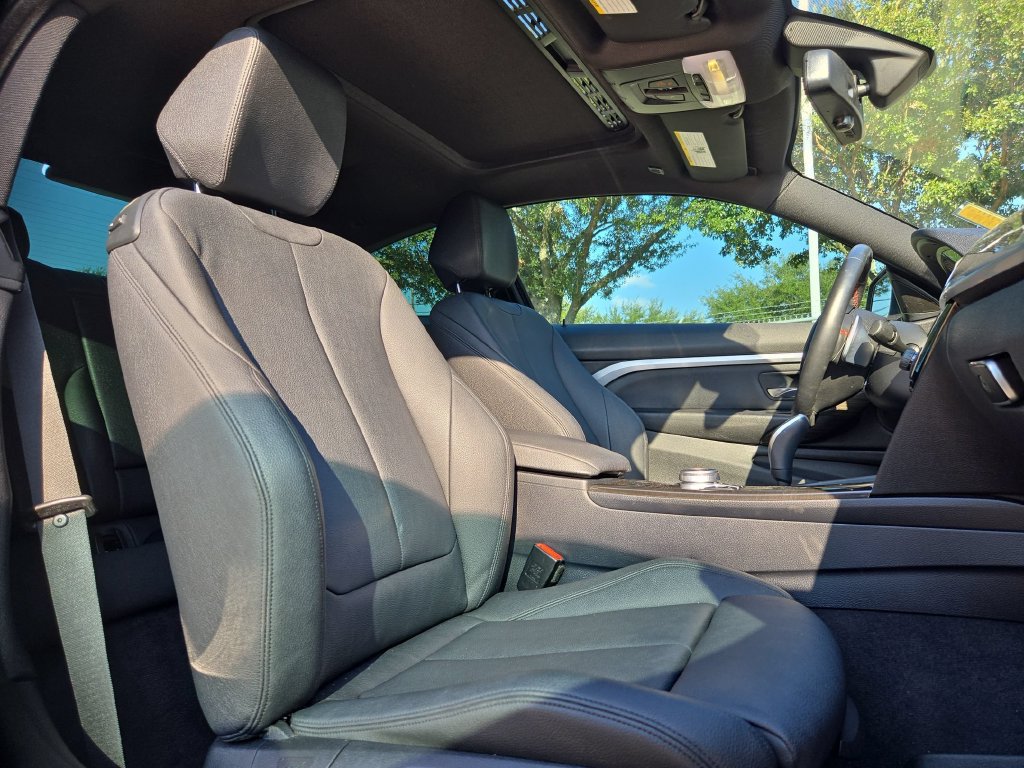 Used 2020 BMW 430i Coupe w/ Convenience Package RWD image 29