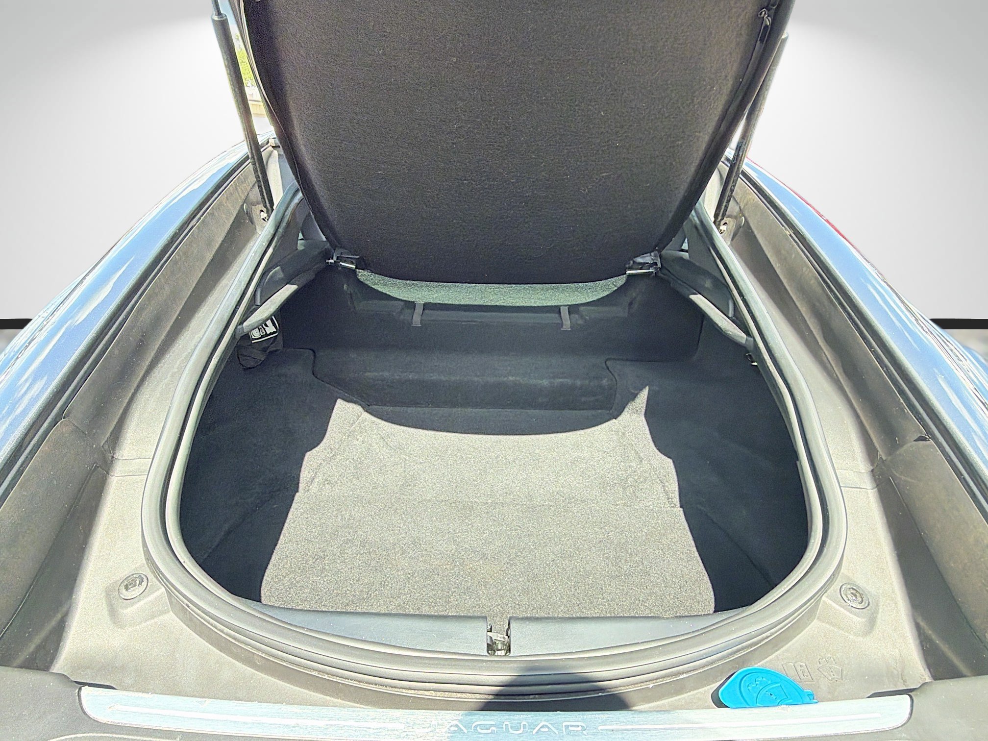 Used 2017 Jaguar F-TYPE Coupe image 12