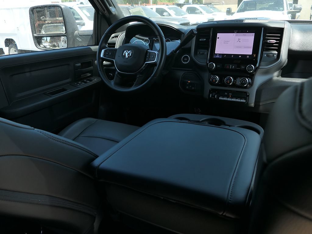 New 2026 RAM 3500 Tradesman w/ Chrome Appearance Group A AWD/4WD image 25
