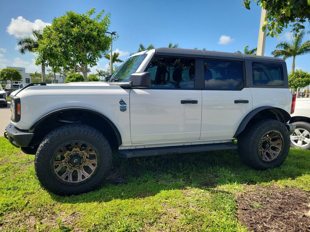 Used 2021 Ford Bronco Black Diamond AWD/4WD image 3