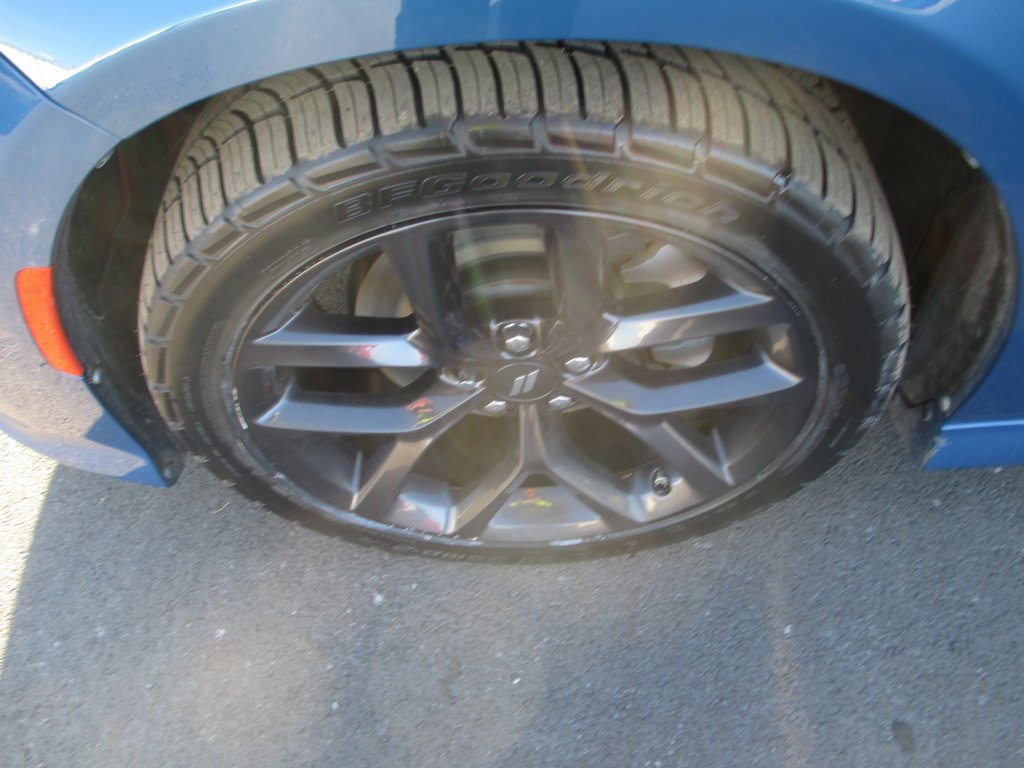 Used 2022 Dodge Charger R/T w/ Blacktop Package image 12