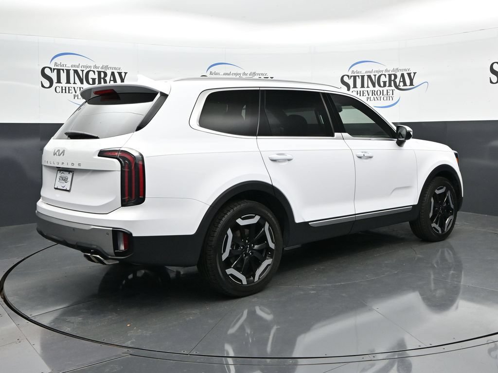Used 2023 Kia Telluride EX FWD image 7