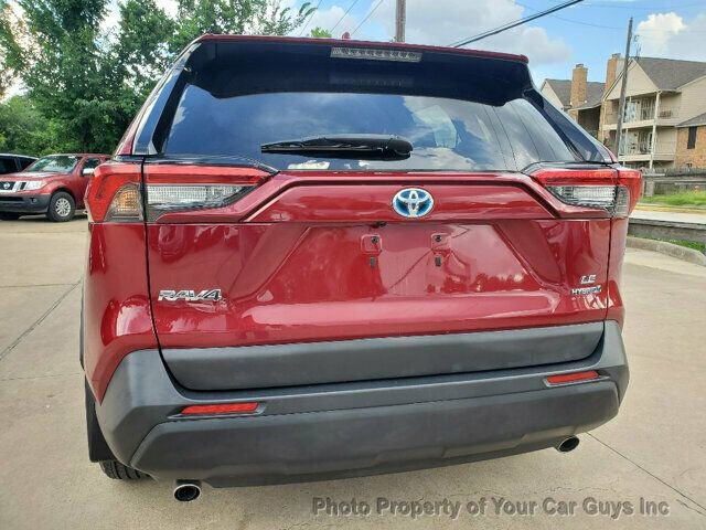 Used 2022 Toyota RAV4 LE image 15