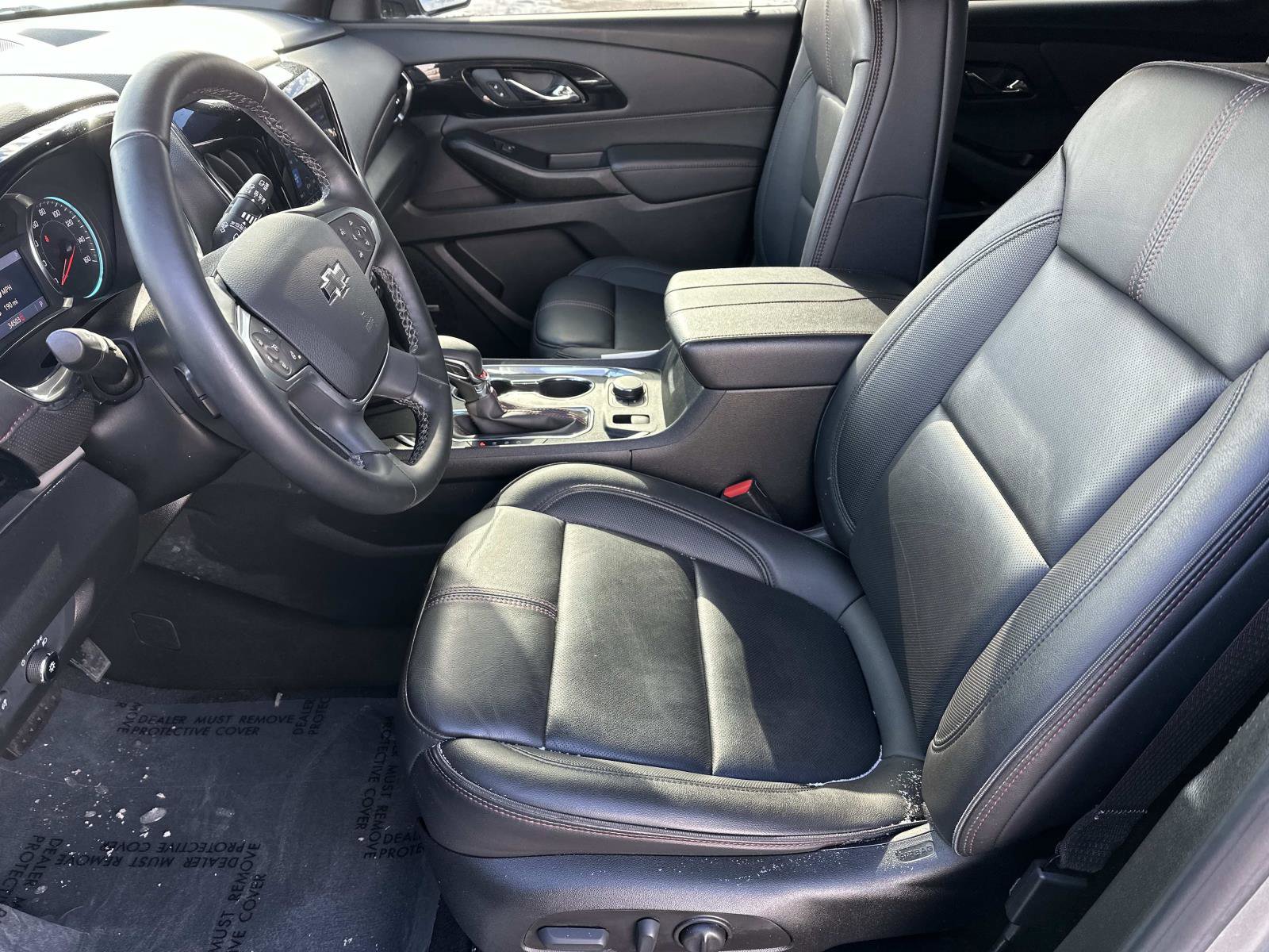 Used 2023 Chevrolet Traverse RS image 19