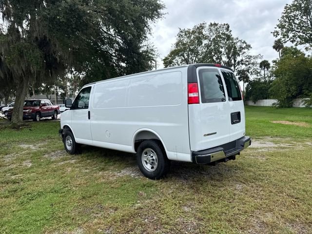 New 2025 Chevrolet Express 2500 Work Van 3D Cargo Van w/ Driver Convenience Package RWD image 8