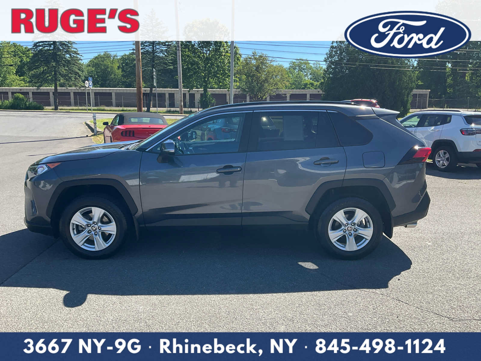 Used 2021 Toyota RAV4 XLE w/ XLE Grade Weather Package AWD/4WD image 7