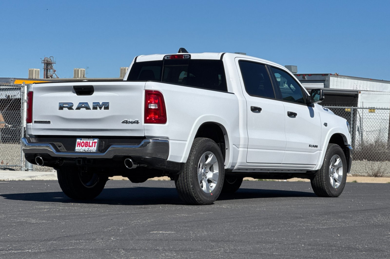 New 2026 RAM 1500 4x4 Crew Cab image 3