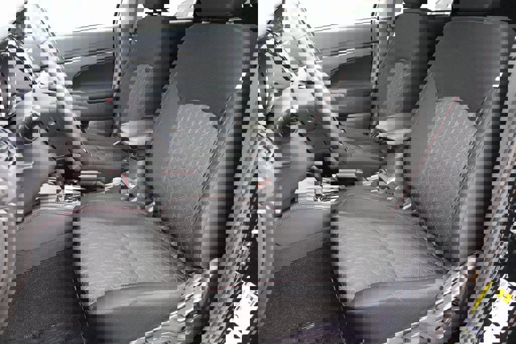 Used 2025 Mitsubishi Outlander Sport LE image 6