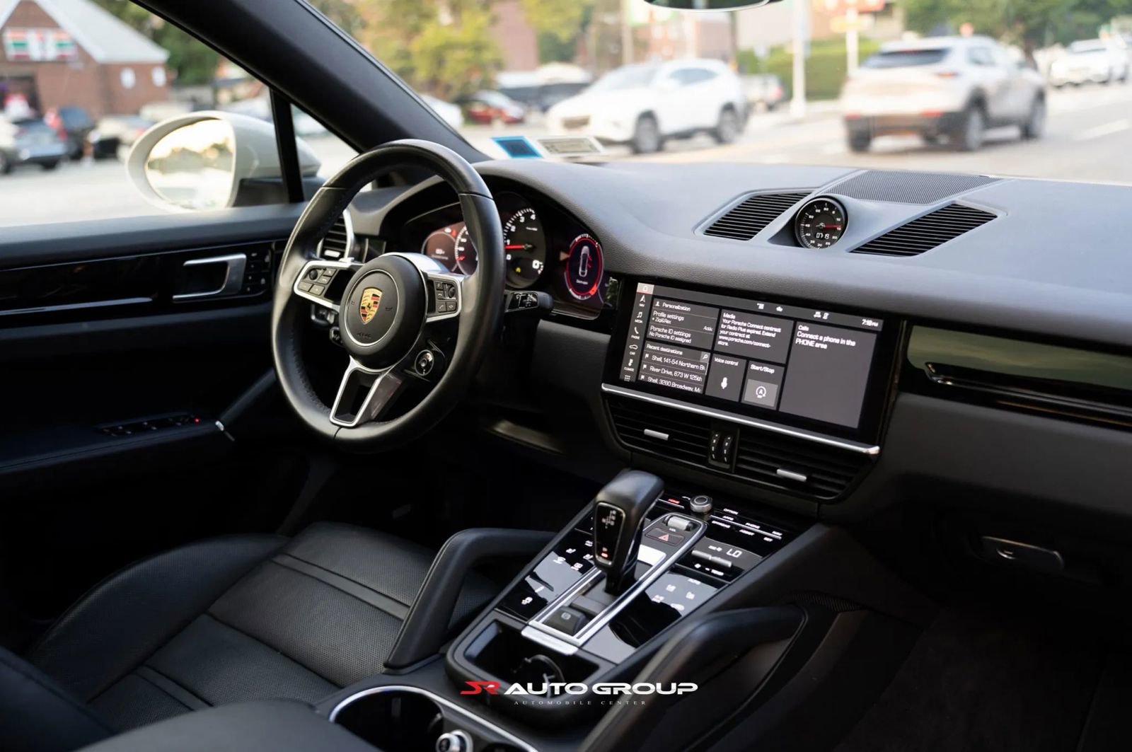 Used 2021 Porsche Cayenne Coupe image 11