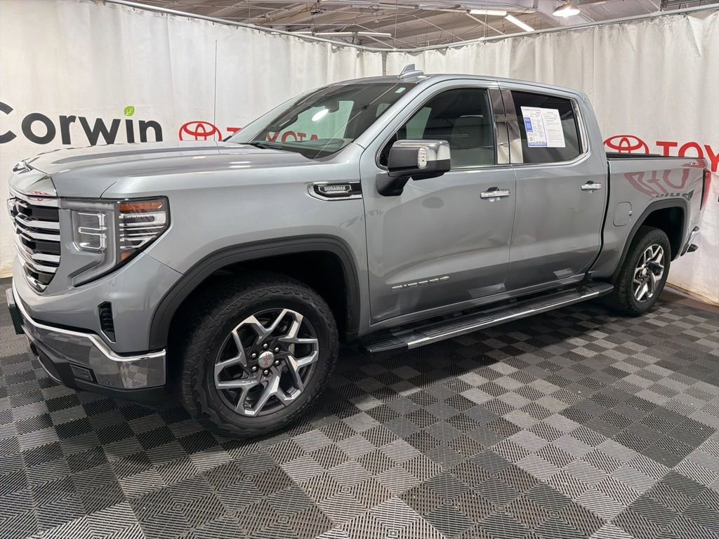 Used 2023 GMC Sierra 1500 SLT w/ SLT Premium Package image 4
