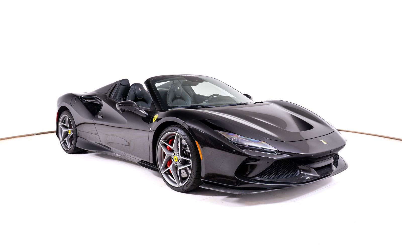 Used 2021 Ferrari F8 Tributo image 9