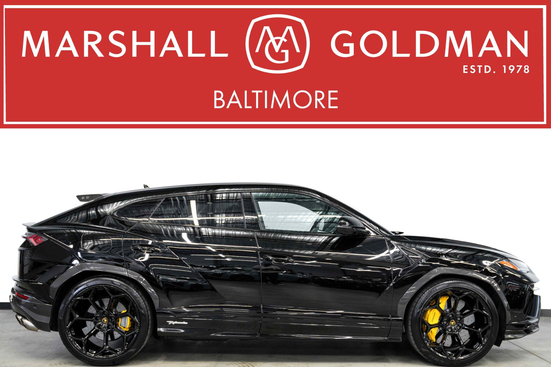 Used 2023 Lamborghini Urus Performante AWD/4WD image 1