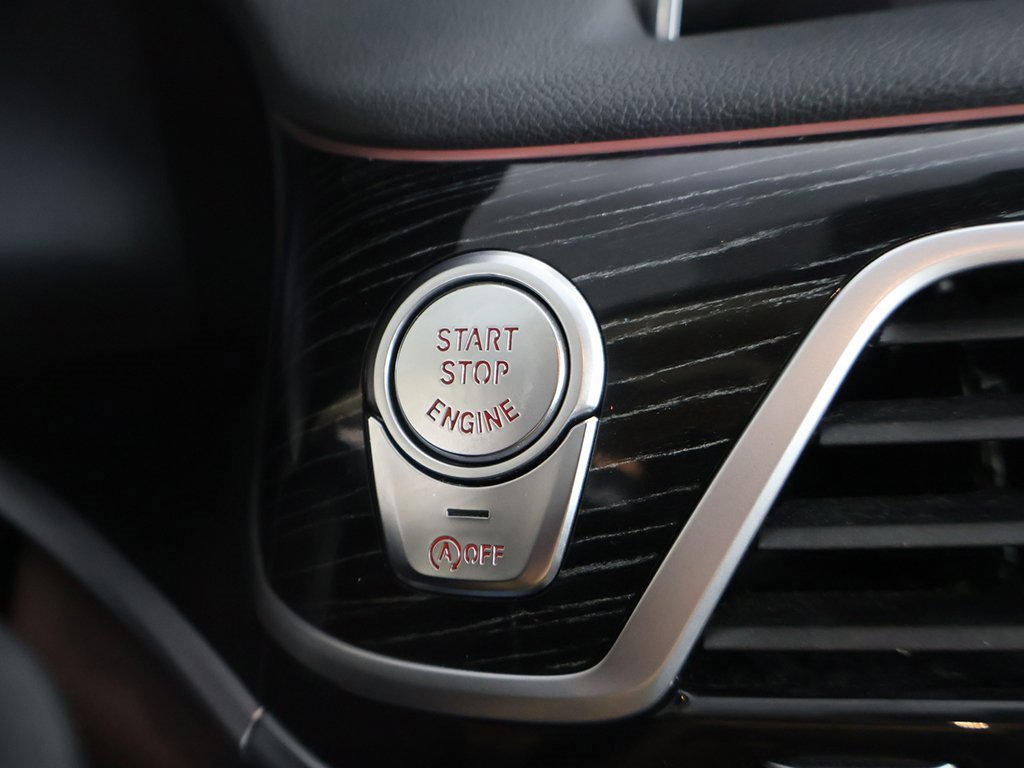 Used 2022 BMW 740i xDrive w/ Premium Package image 47