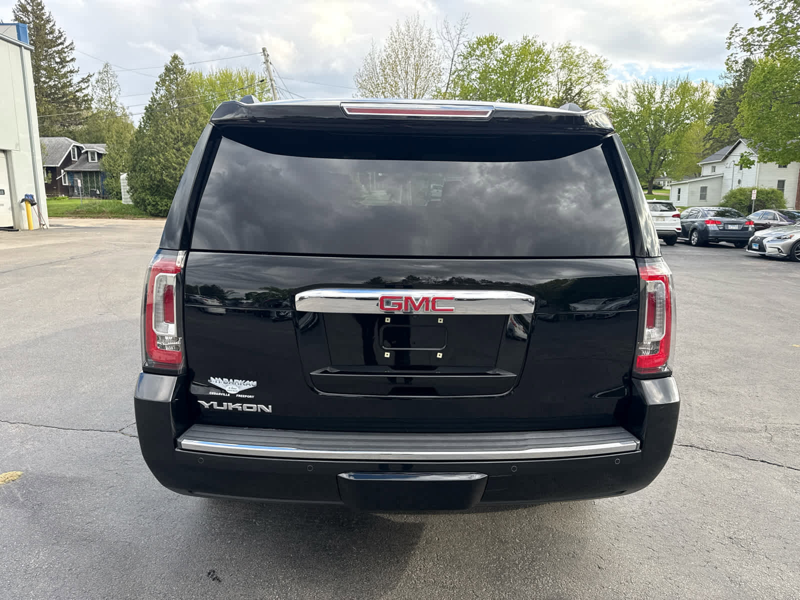Used 2016 GMC Yukon Denali w/ Open Road Package AWD/4WD image 4