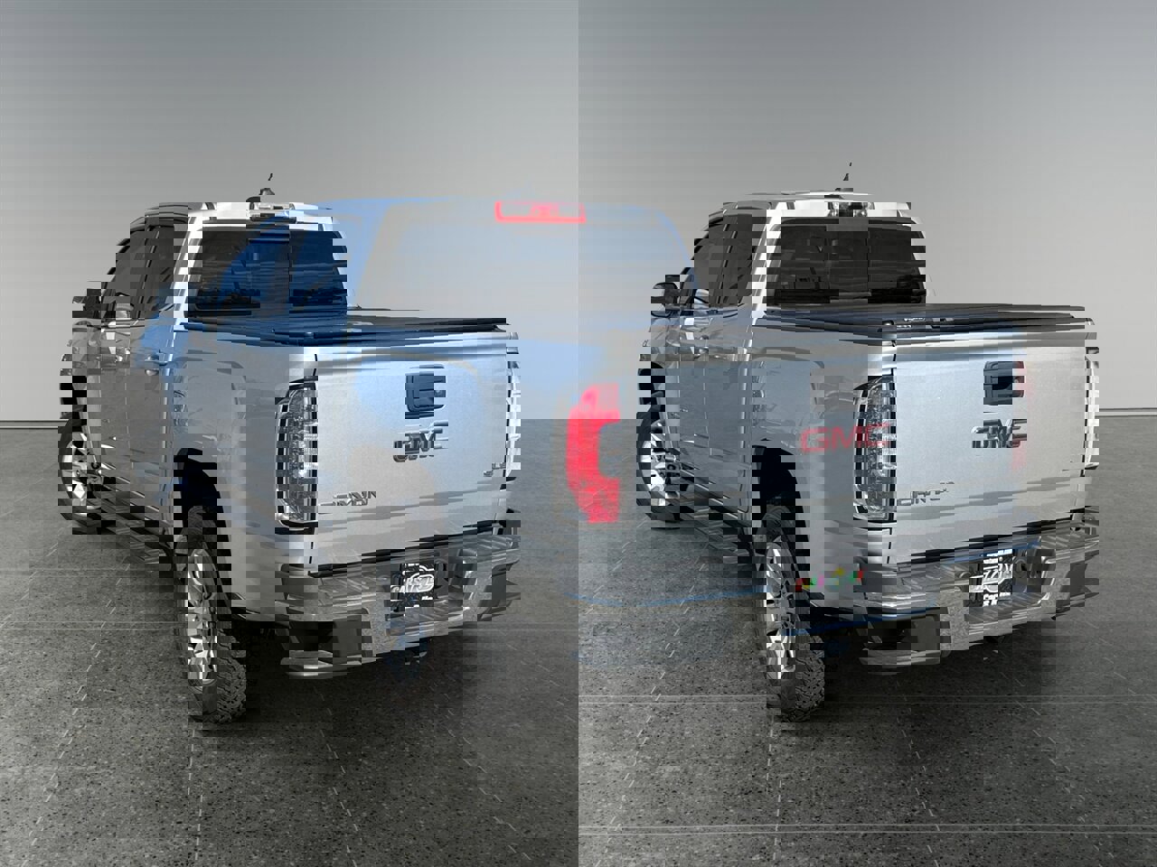 Used 2017 GMC Canyon SLE w/ SLE Convenience Package image 3