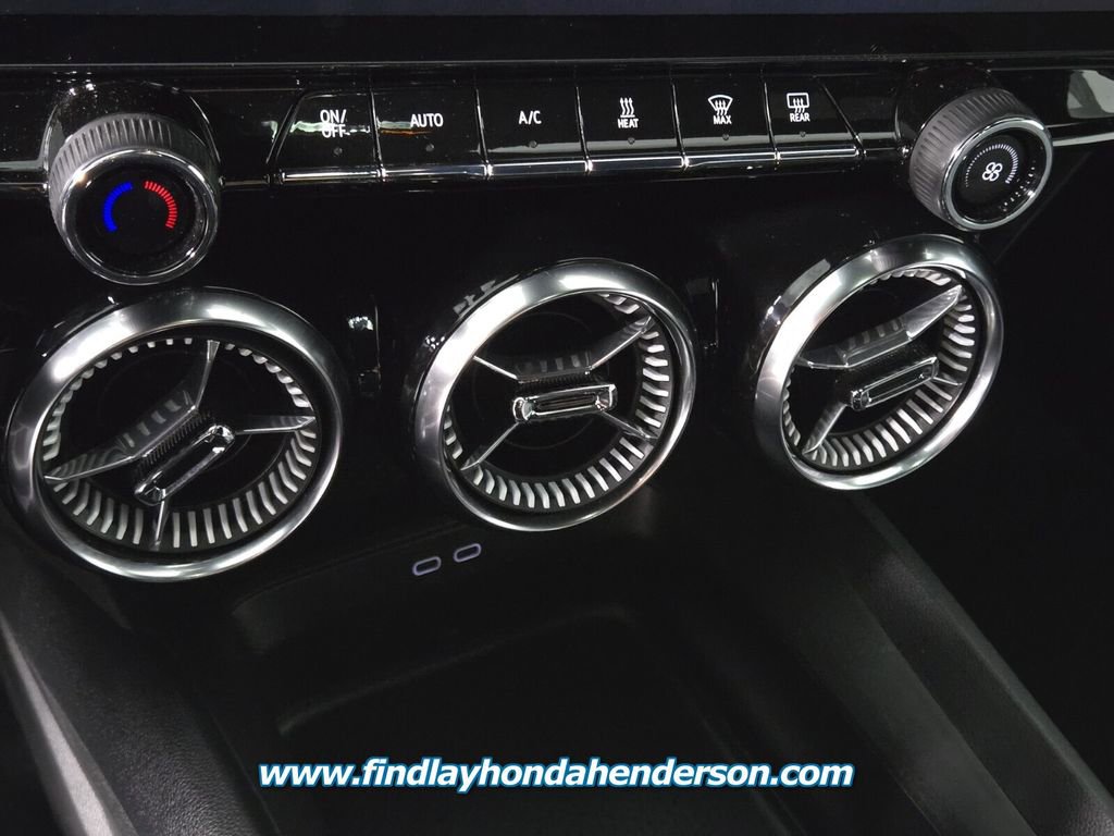 Used 2024 Chevrolet Blazer EV LT image 19