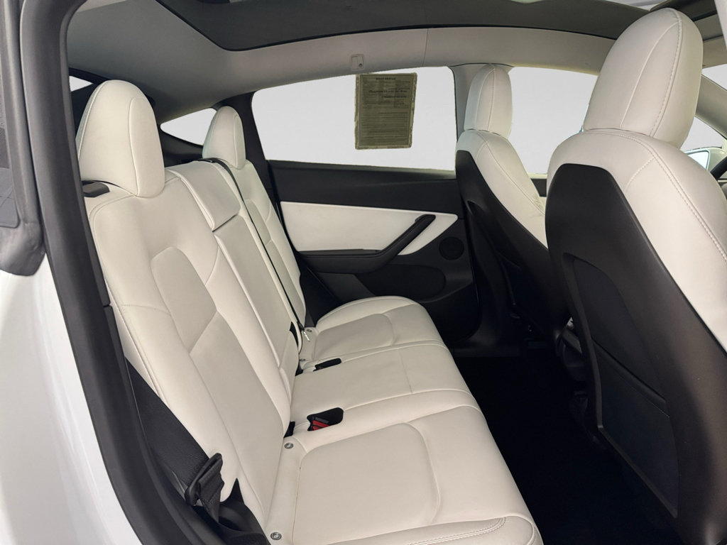 Used 2021 Tesla Model Y Long Range AWD/4WD image 21