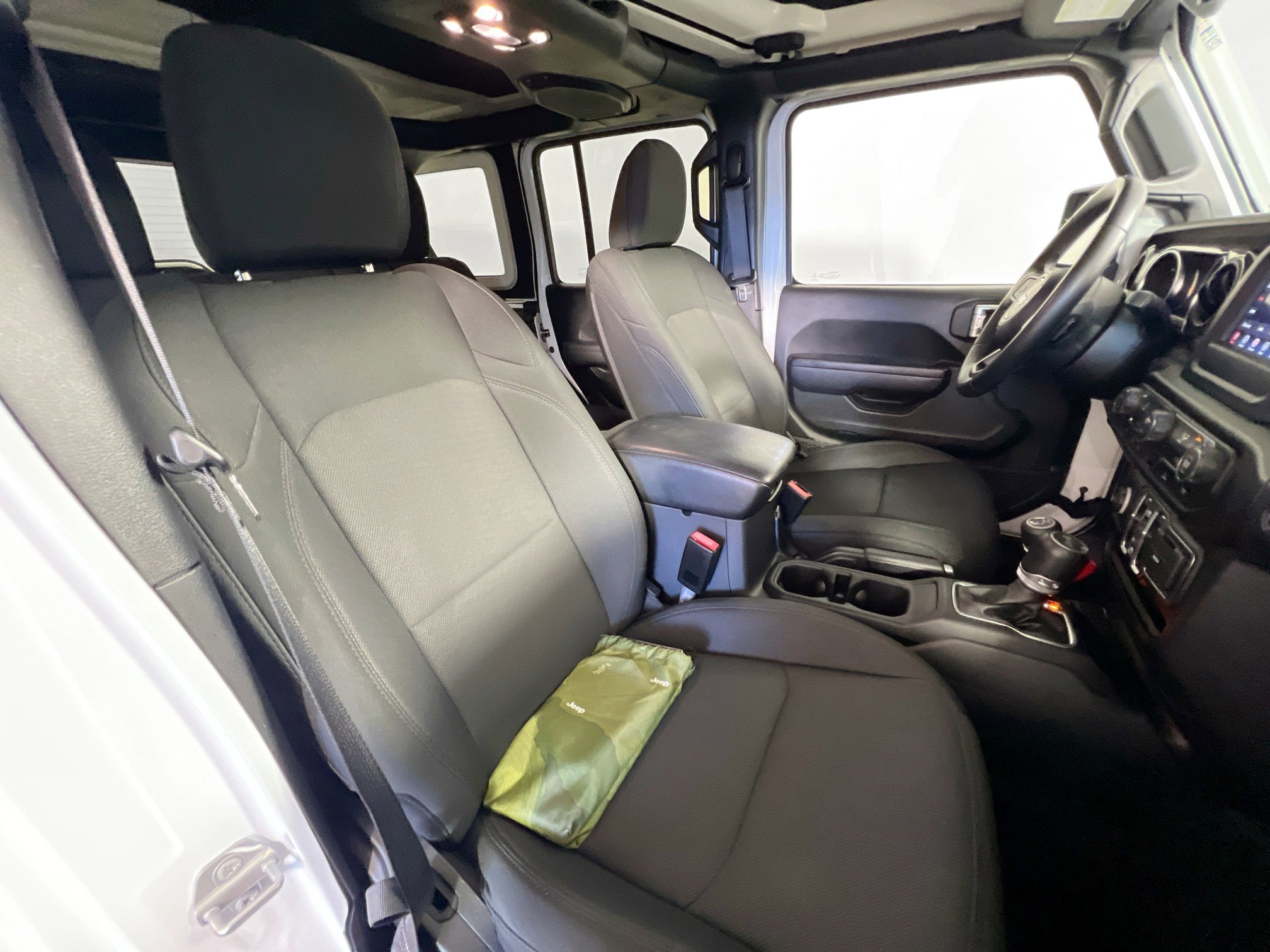 Used 2021 Jeep Wrangler Unlimited Sport image 30