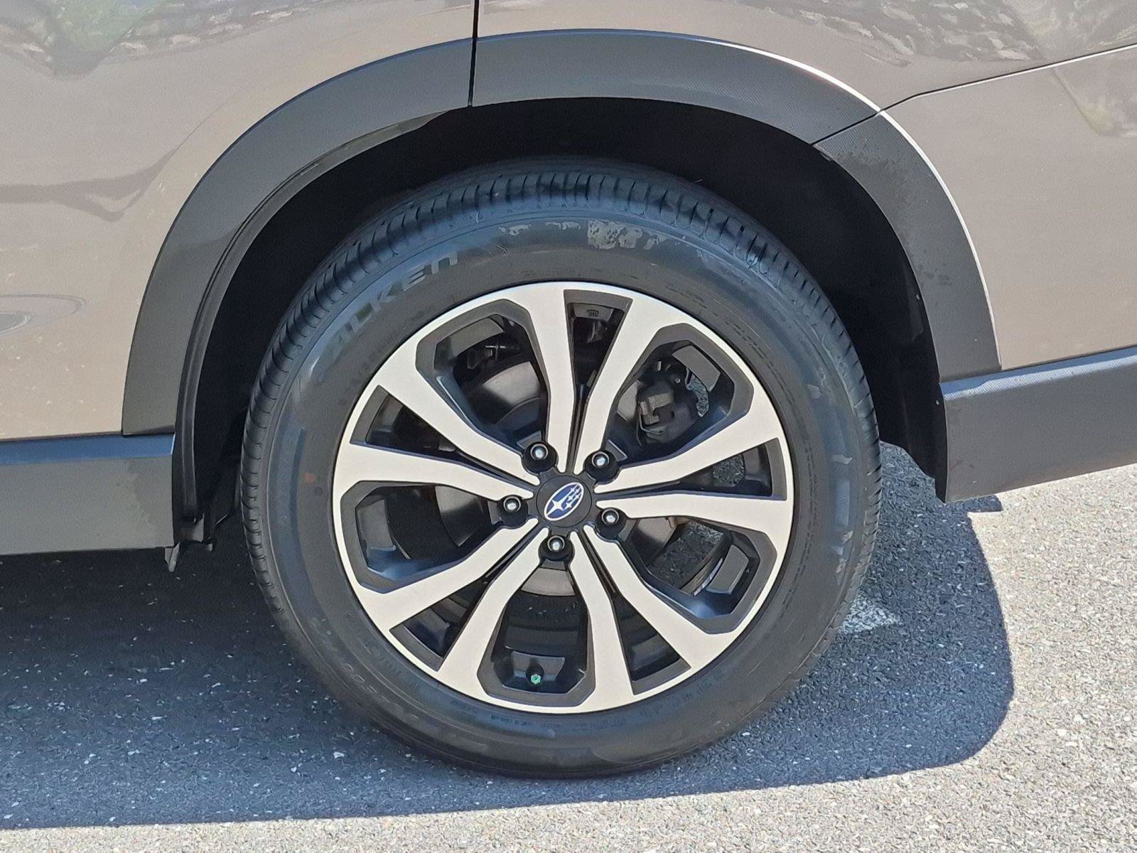 Certified 2023 Subaru Forester Limited AWD/4WD image 9