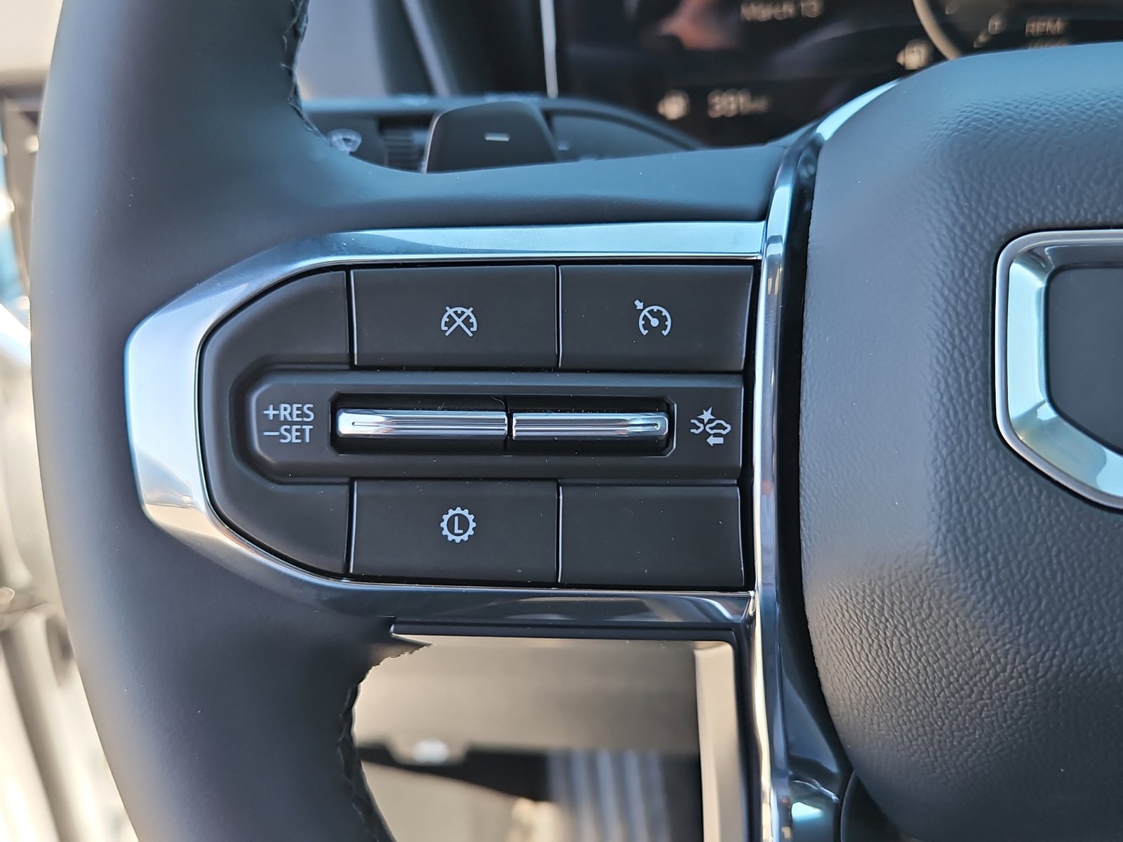 New 2026 GMC Terrain Elevation w/ Black Edition image 18