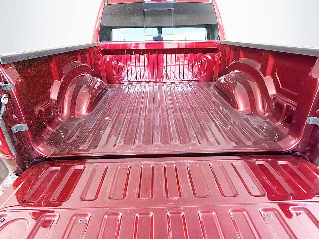 Used 2024 RAM 1500 Limited w/ Body Color Bumper Group image 28