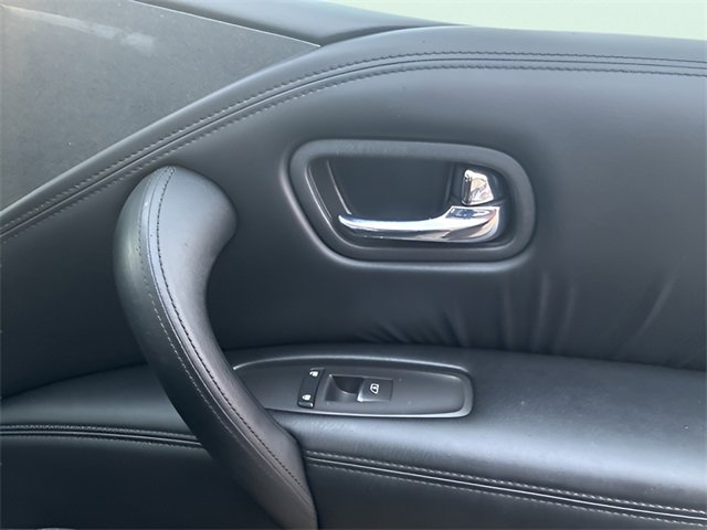 Used 2022 Nissan Armada SV image 15