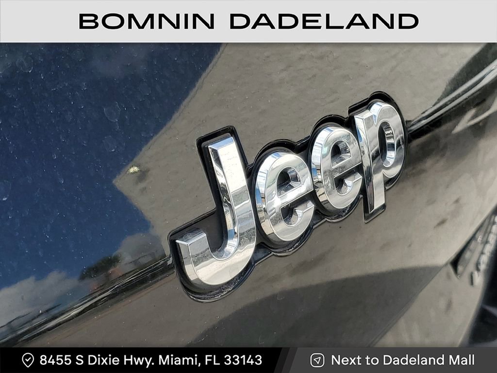 Used 2022 Jeep Grand Cherokee L Laredo w/ Luxury Tech Group I image 7