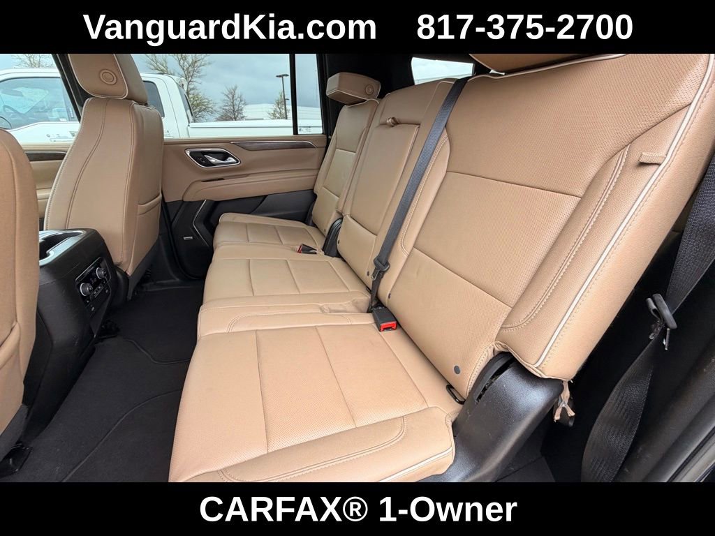 Used 2024 Chevrolet Suburban Premier image 22